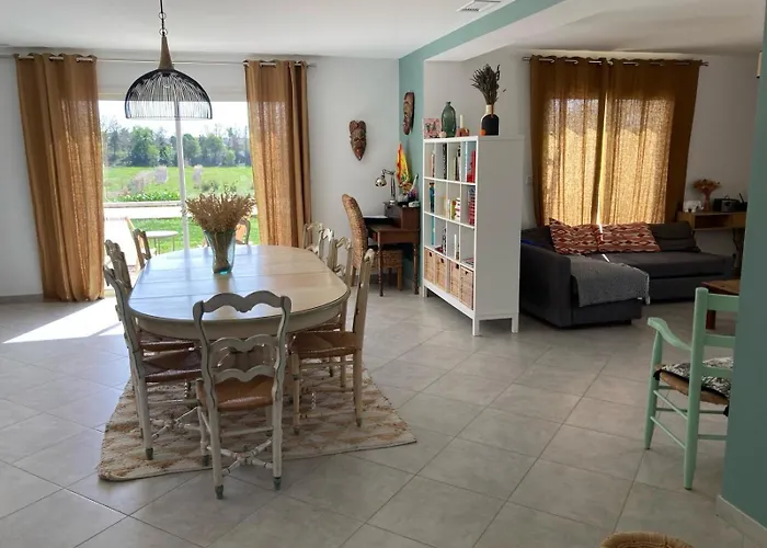 Σπίτι διακοπών Moderne Confort Familial Piscine Naturelle 11mx3m *