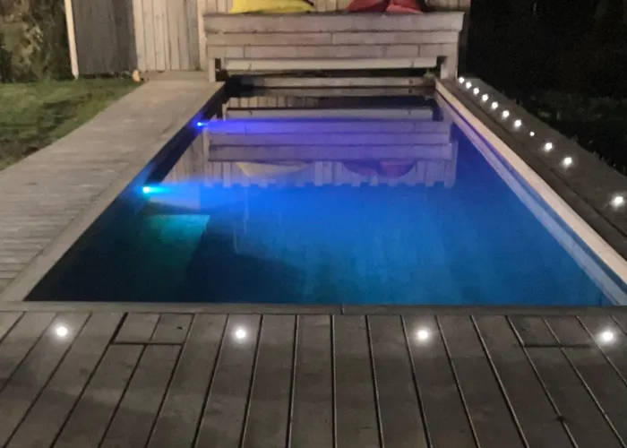 Moderne Confort Familial Piscine Naturelle 11mx3m * Pézenas